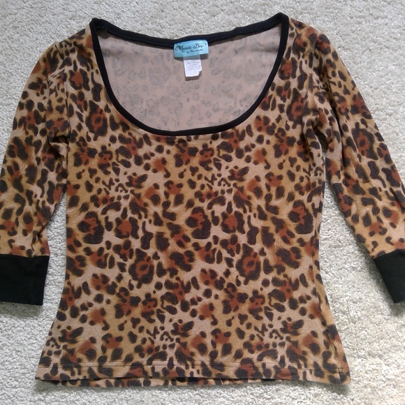Heart of Haute Tops - Heart of Haute Leopard Print Tara Top Heart of Haute Tops - Heart of Haute Leopard Print Tara Top